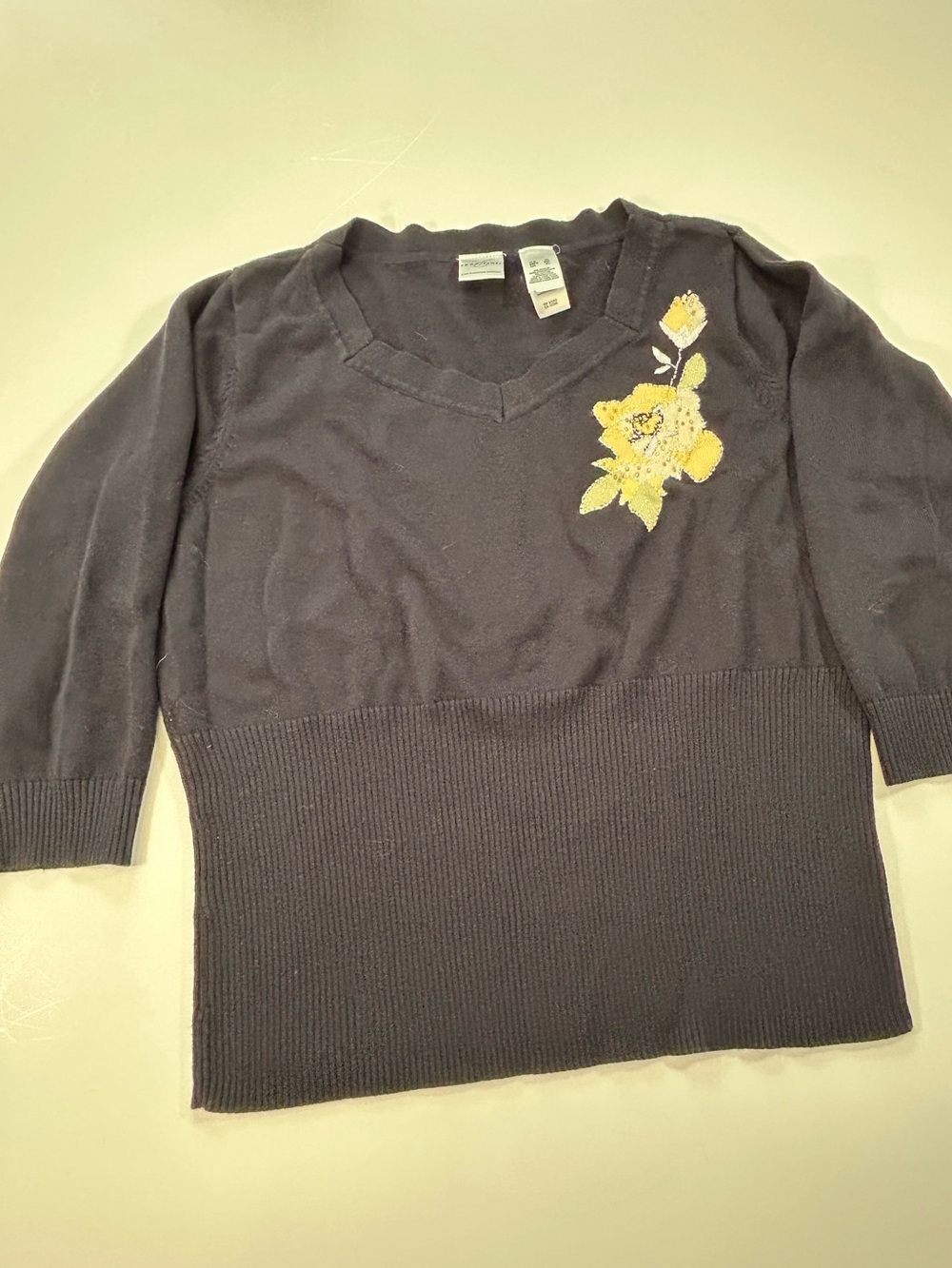 Vintage Emma James Black V-Neck Floral Appliqué Sweater XL EUC Y2K Grandma Boho - Picture 3 of 12